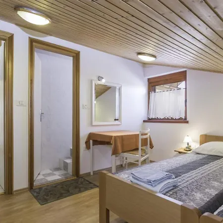 בית הארחה Emanuel 3*