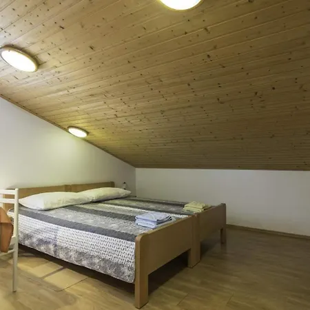 בית הארחה Emanuel 3*