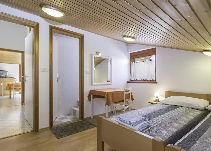 Gostinjska kuća Emanuel 3*