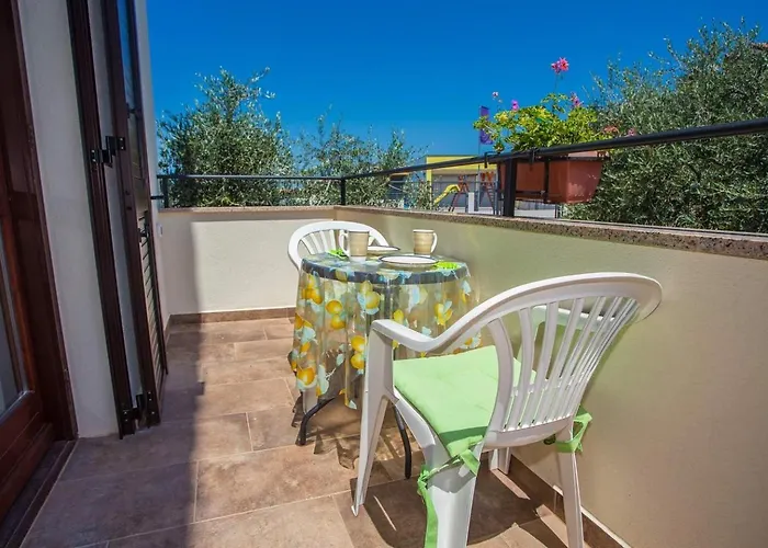 Emanuel Gostinjska kuća Tar-Vabriga