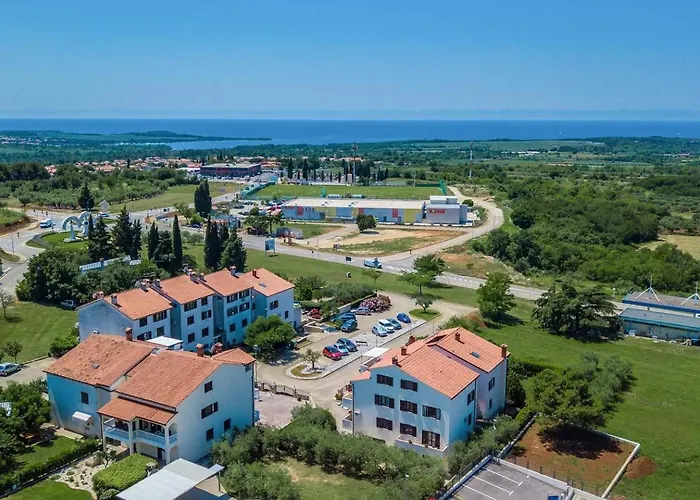 Emanuel Gostinjska kuća 3*