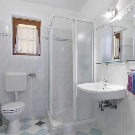 Emanuel Guest house *