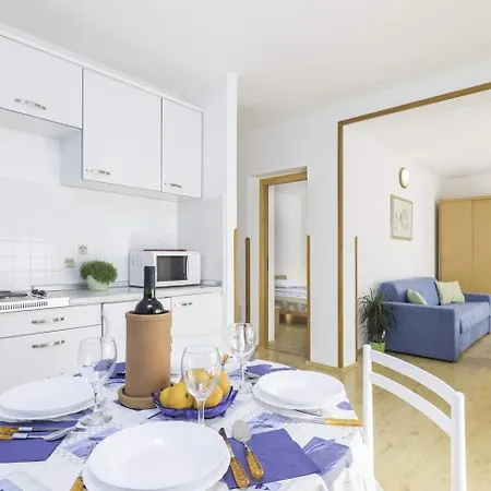 Emanuel Guest house *